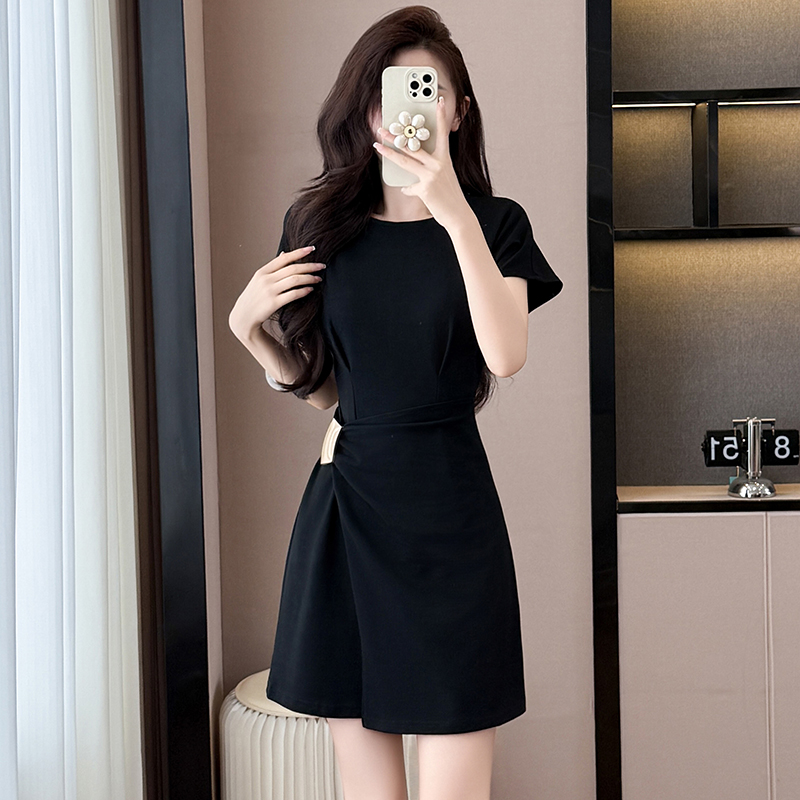2026 Summer New Black Short Sleeve Dress Women Waist Slimming Fashionable Niche Design Versatile Little Black Dress - Image 3