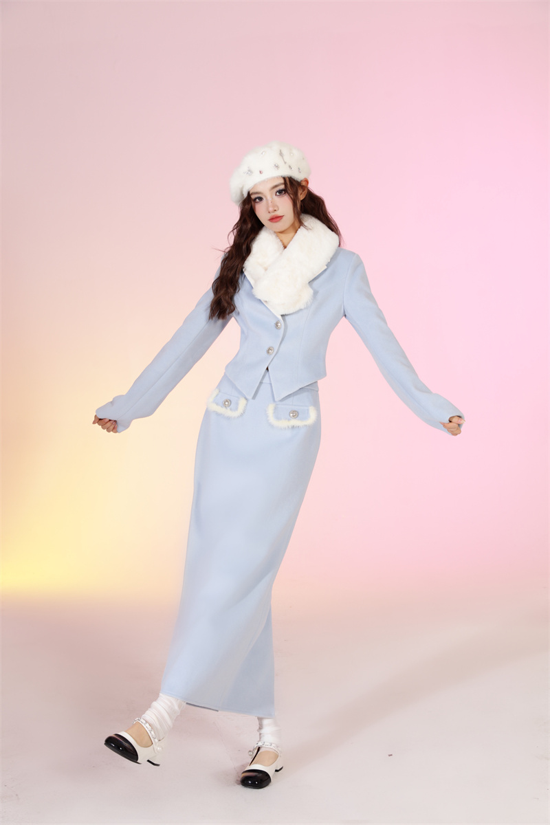 Elegant Tweed Set with Fur Collar and Mini Skirt for Women Winter