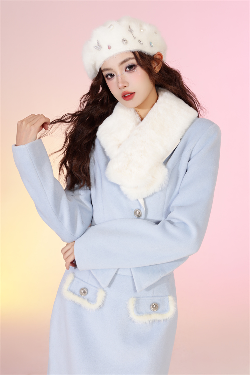 Elegant Tweed Set with Fur Collar and Mini Skirt for Women Winter - Image 3