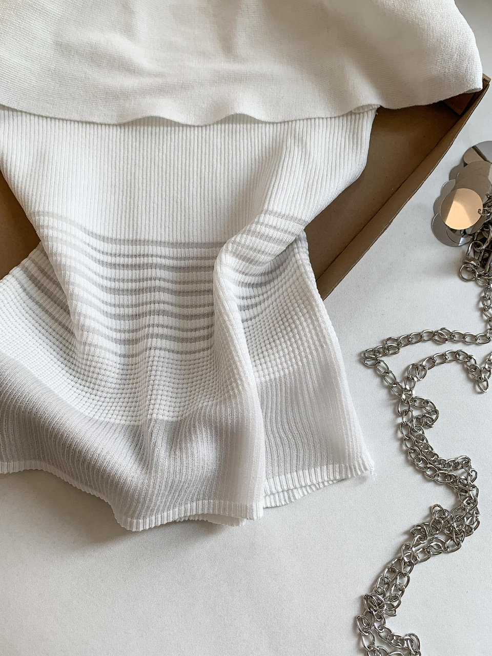 Korean Style One-Shoulder Ice Silk Knit Top for Women Summer New Slimming Off-Shoulder Shirt - Image 3