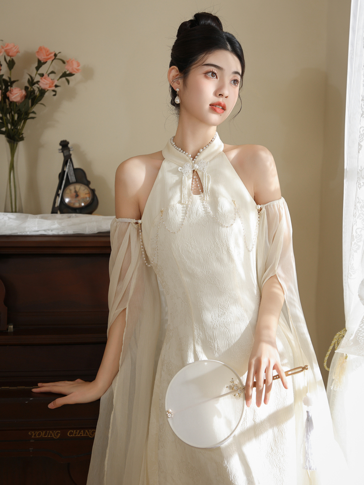 New Chinese Style Halter Neck A-Line Midi Dress with Beaded Chain - Style 72ae94 - Image 2