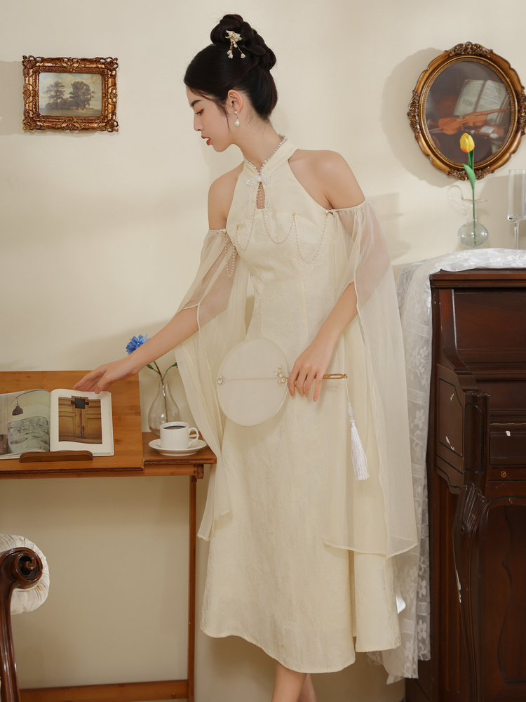 New Chinese Style Halter Neck A-Line Midi Dress with Beaded Chain - Style 72ae94 - Image 3