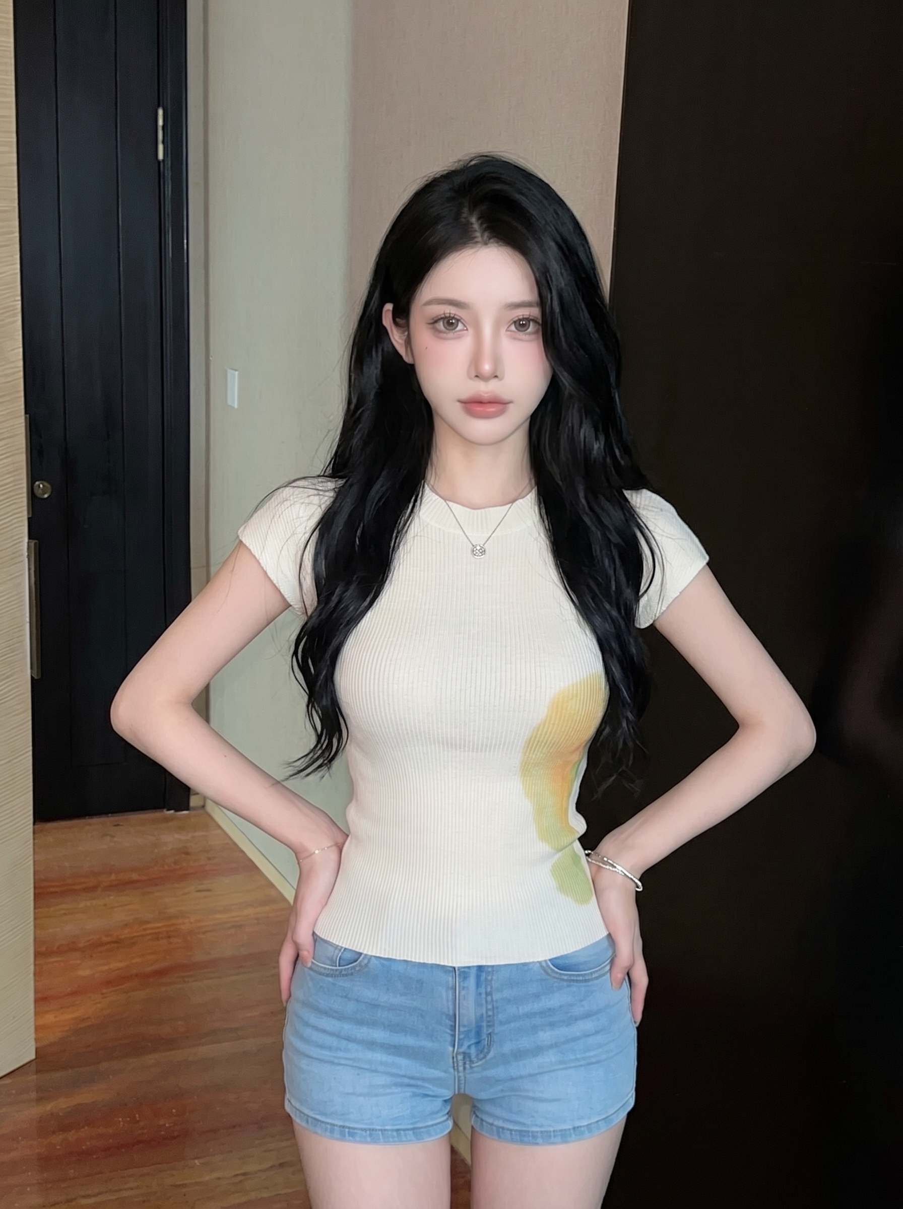 Sunflower Print Knit Top for Women Slim Fit Round Neck Summer - Image 3