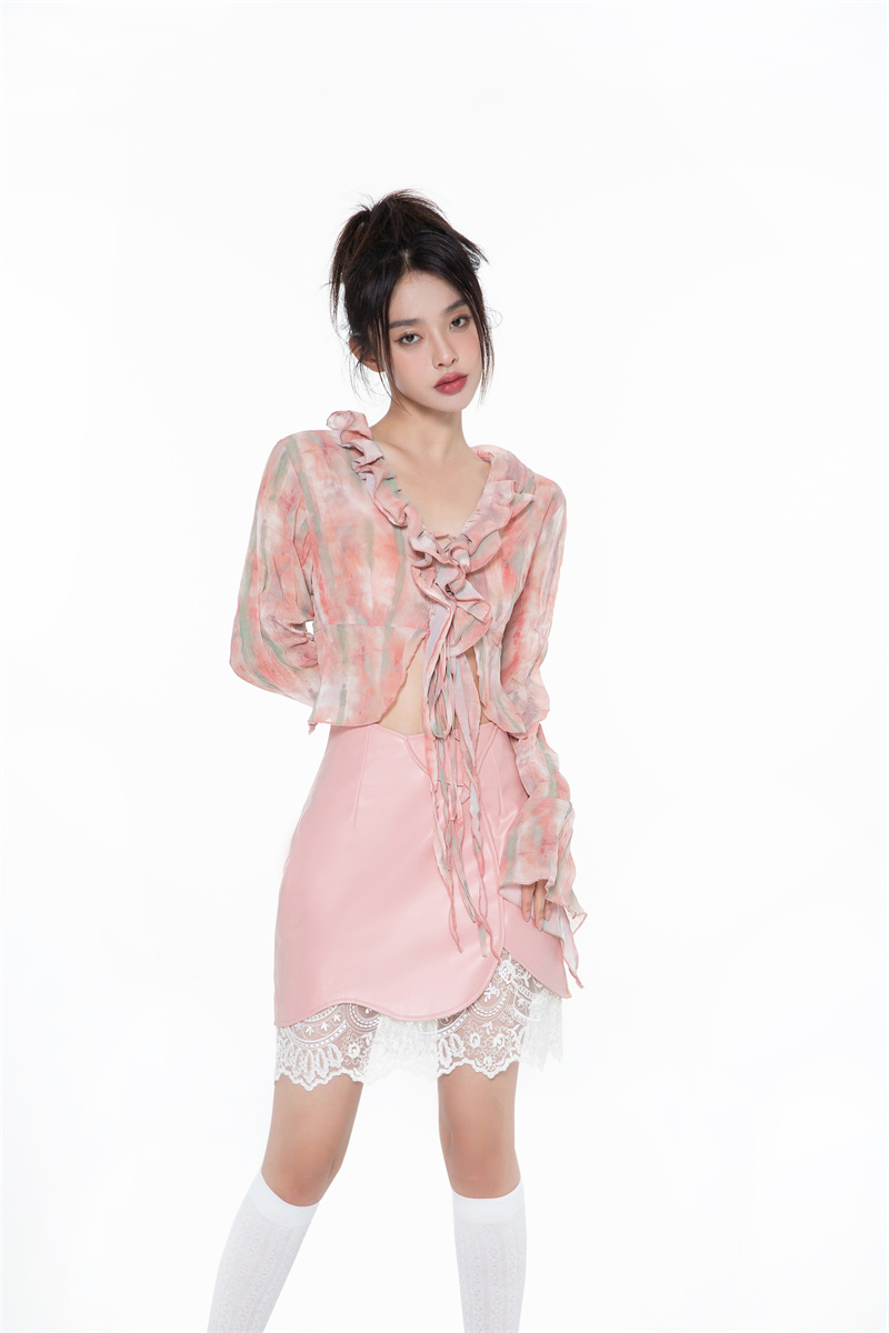 Tie-Dye Chiffon Shirt with Ruffle Trim and Ribbon - Image 4