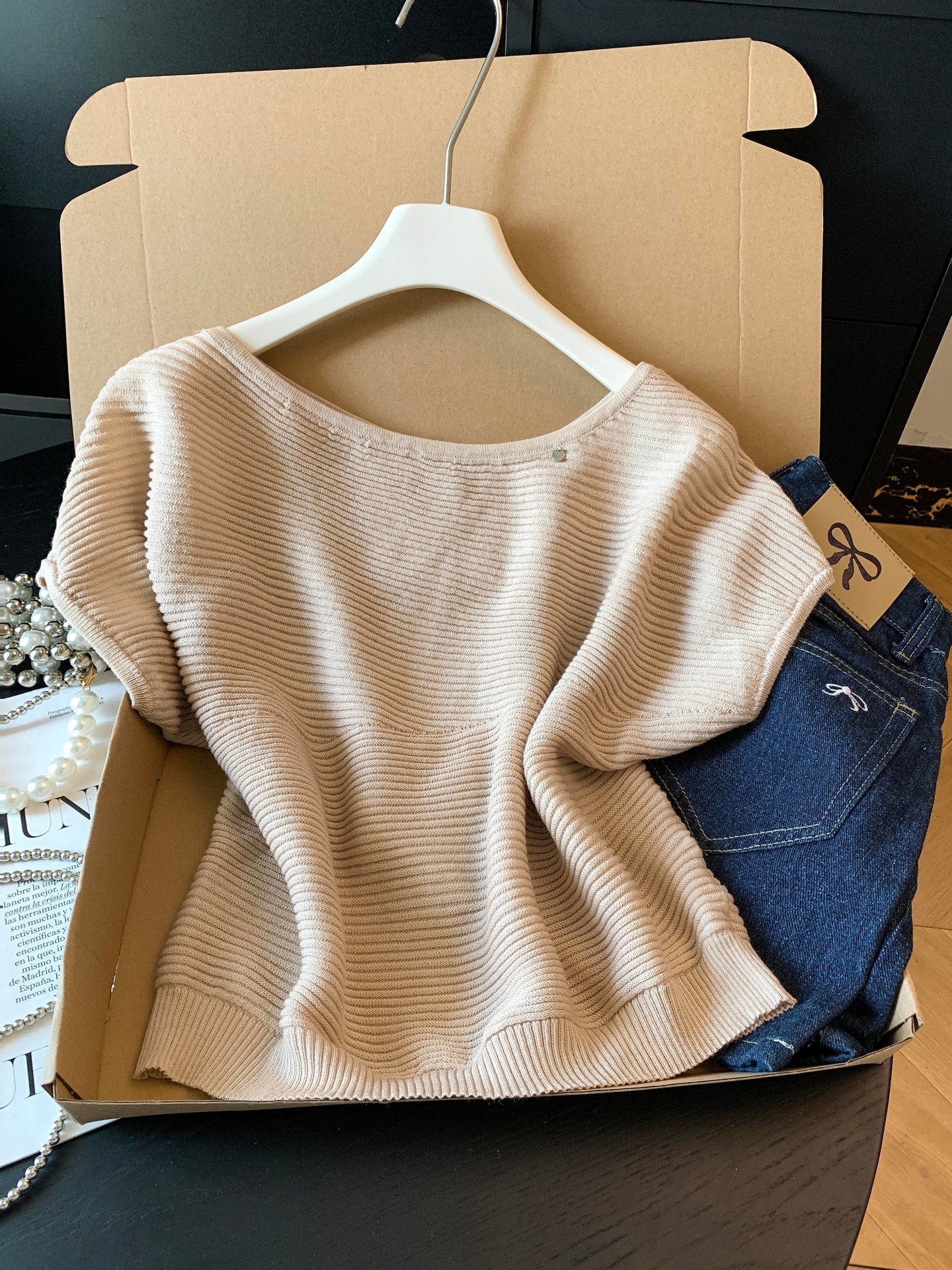 Women’s Sleeveless Ribbed Knit Tank Top – Gentle Chic Design